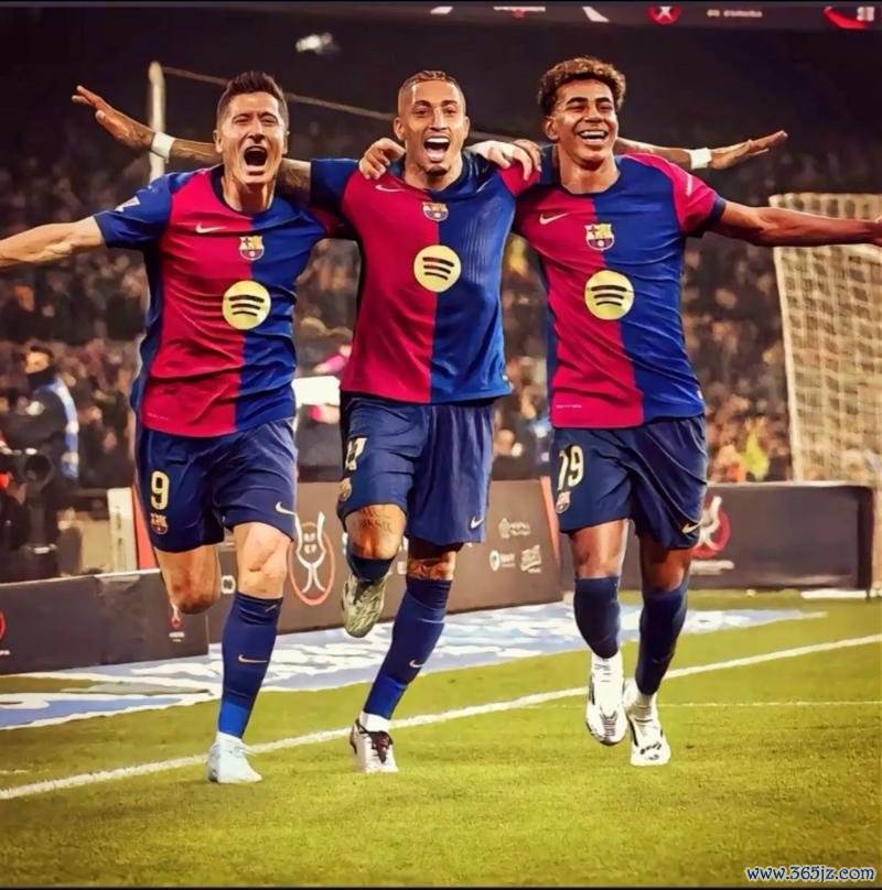 莱万与拉菲尼亚联手称霸欧洲！双人组合狂进46球