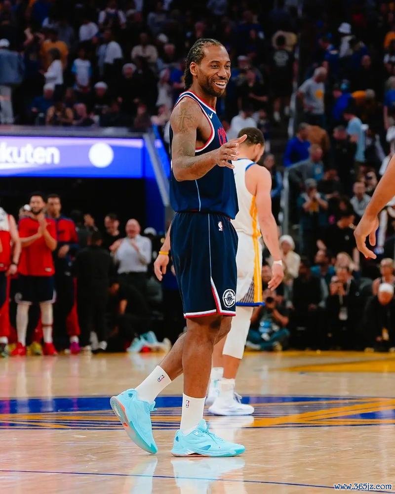 莱昂纳德膝伤未愈，将无限期缺席新赛季开局